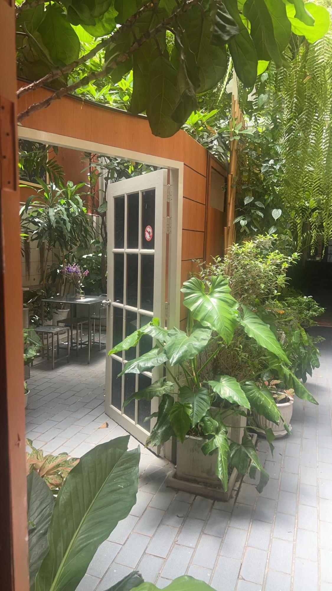 Vonden Garden By Merry V กรุงเทพมหานคร ภายนอก รูปภาพ